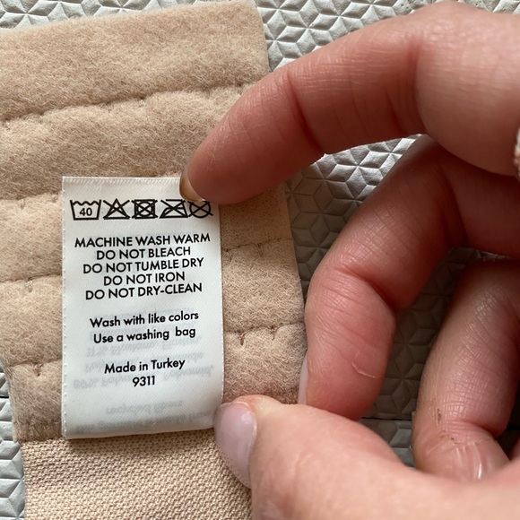 Boob t-shirt Nude Nursing Bra Small - Picture 6 of 8